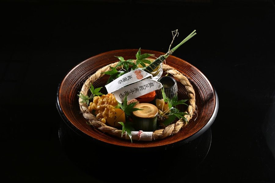 Gion Suetomo