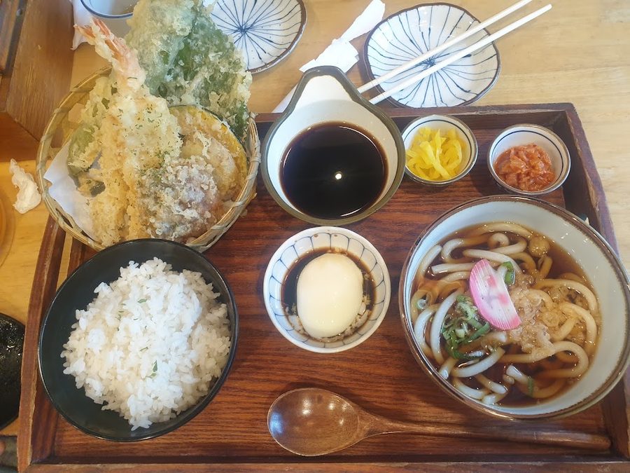 シンヤテンヤ 上岩DMC店