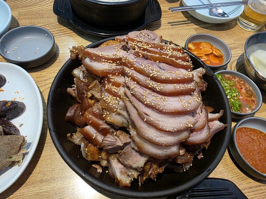 광자네족발
