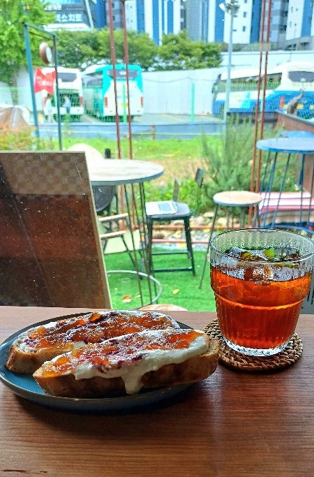 cafe and pub takaka