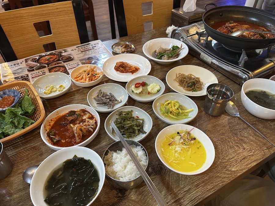 濟州岳飯桌