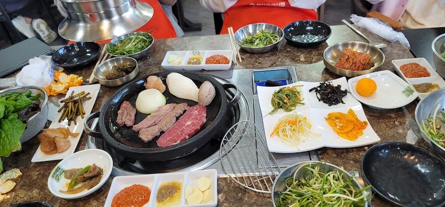 八金肉食餐廳
