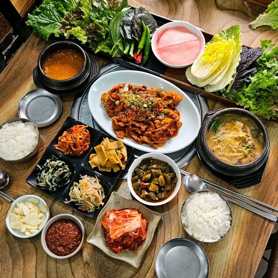 Cheongsan Sigol Ssambap
