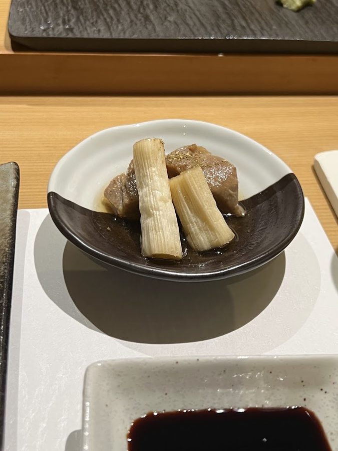 鮨真魚