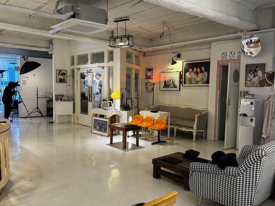 Spotlight studio