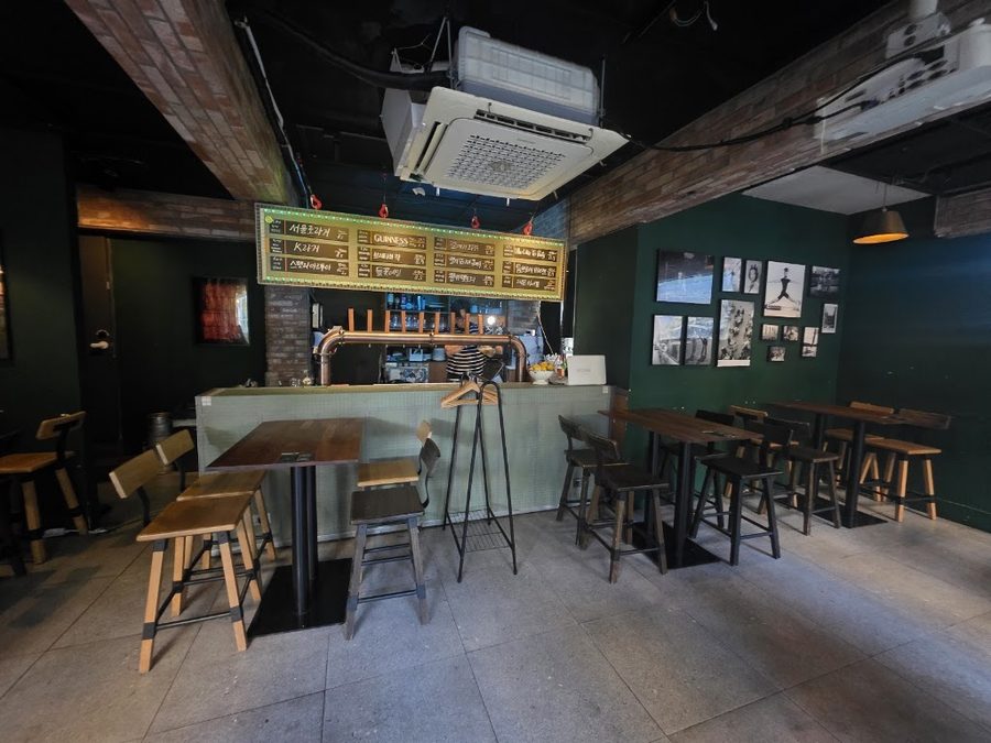 MANRI199 Taproom