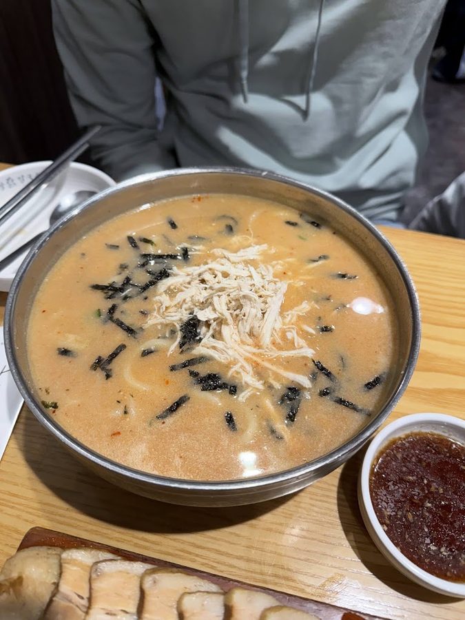 Hyeonpung Dak Kalguksu W Square Branch
