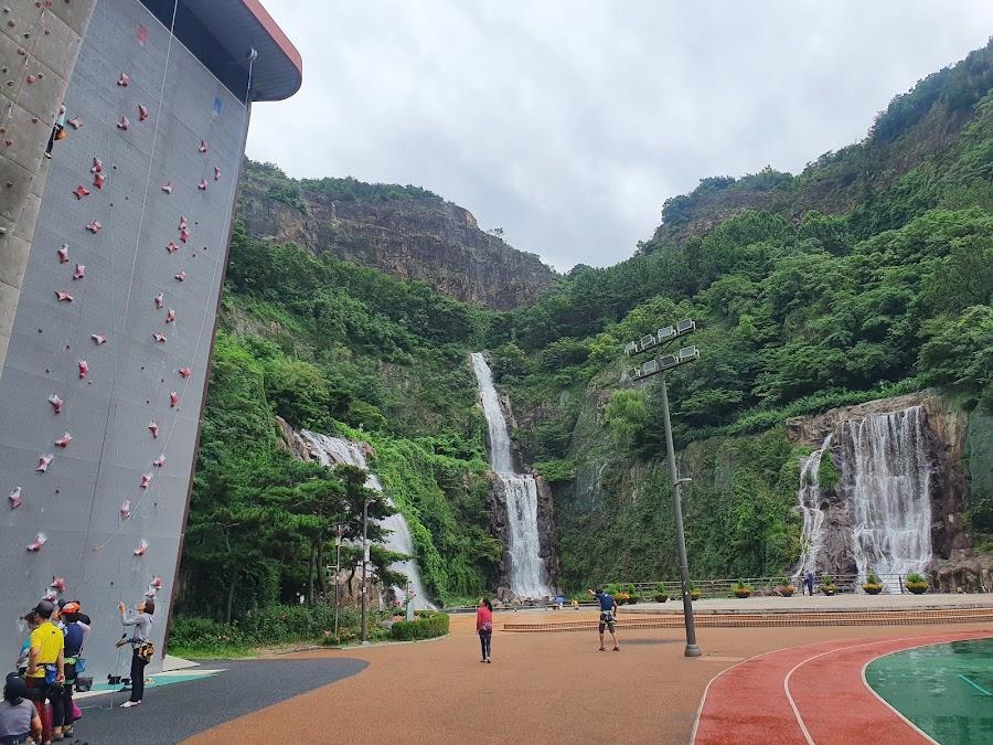 龍馬瀑布公園