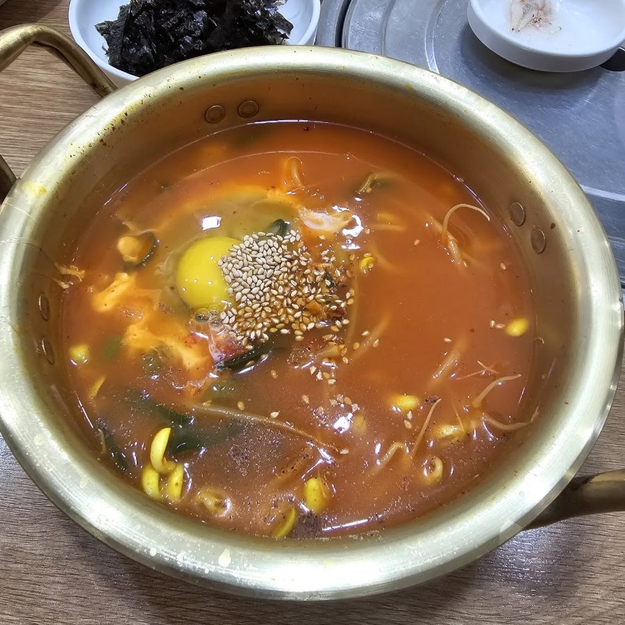孫春枝黃豆芽湯飯
