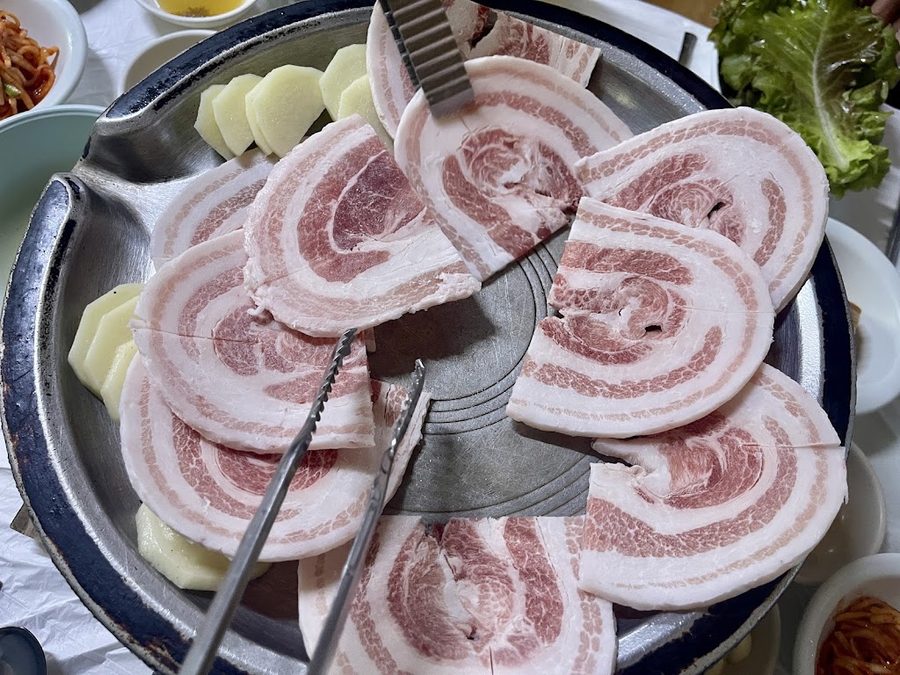 ホス食堂