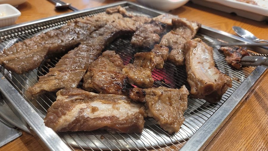 Hwahwa Dwaeji Wanggalbi Munhyeon Branch