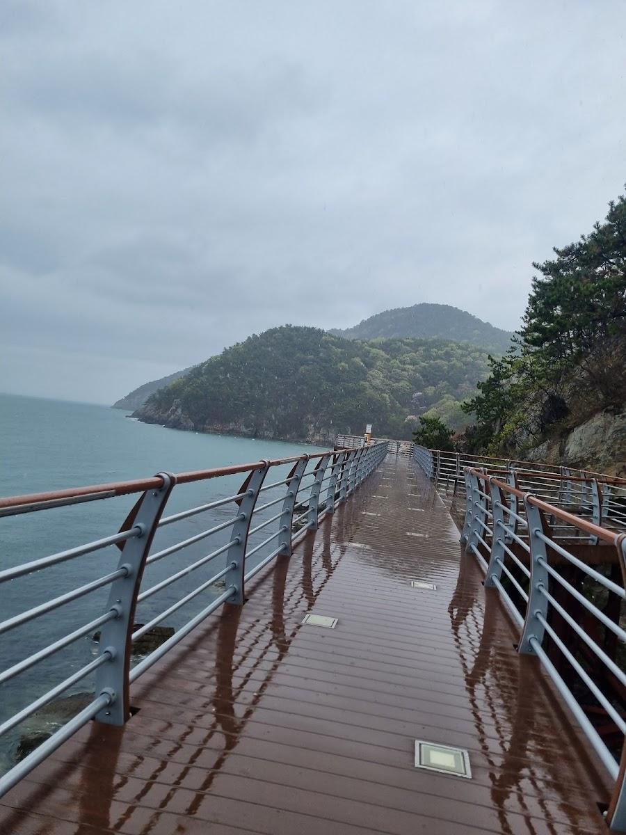 テハン港 砲陣地 洞窟