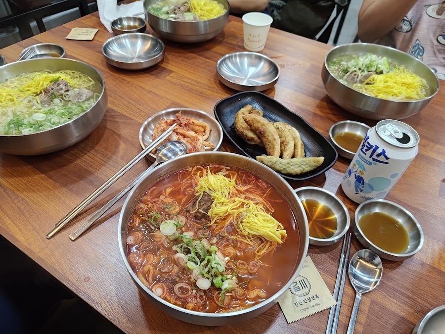 吉川人生麵屋 半月堂店