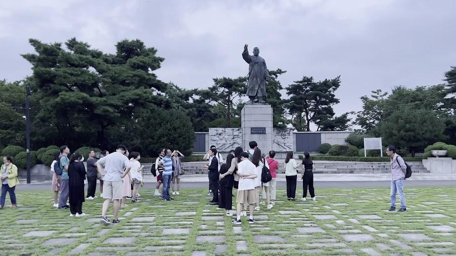 南山公園 白凡広場