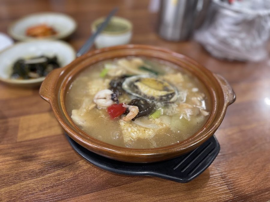 Jeonbok Hansang