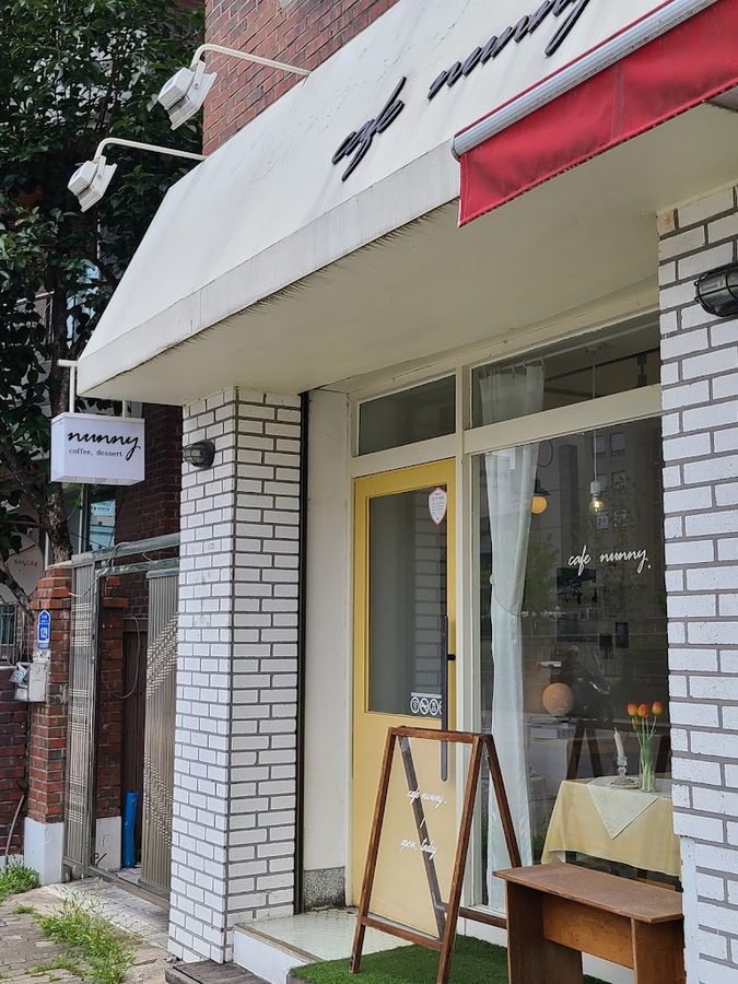Cafe Nani
