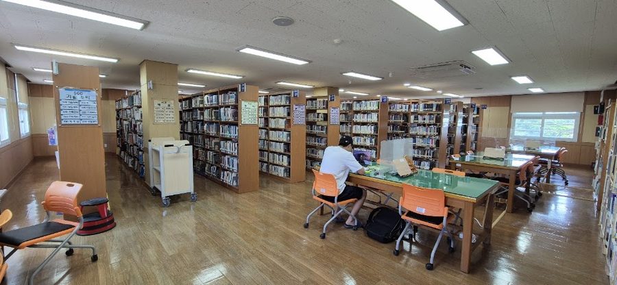 トンニョク図書館
