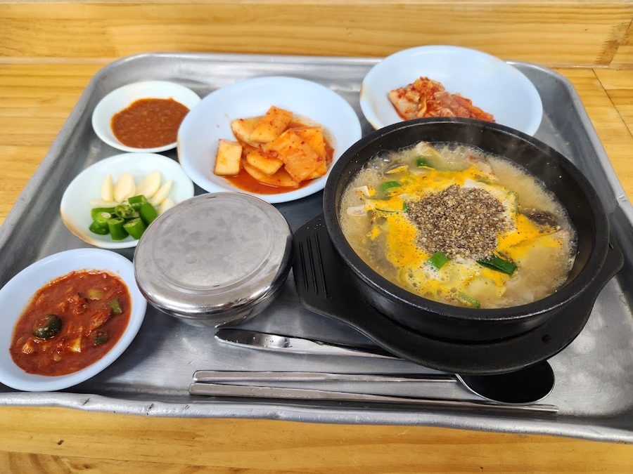 Somunnan Sundaeguk Gamjatang