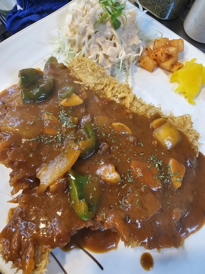 カツカツ