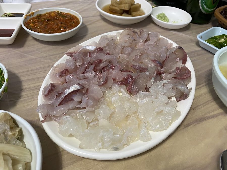 機張生魚片店