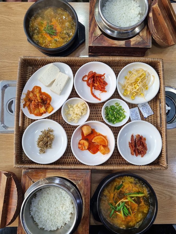 新鮮牛骨湯麵