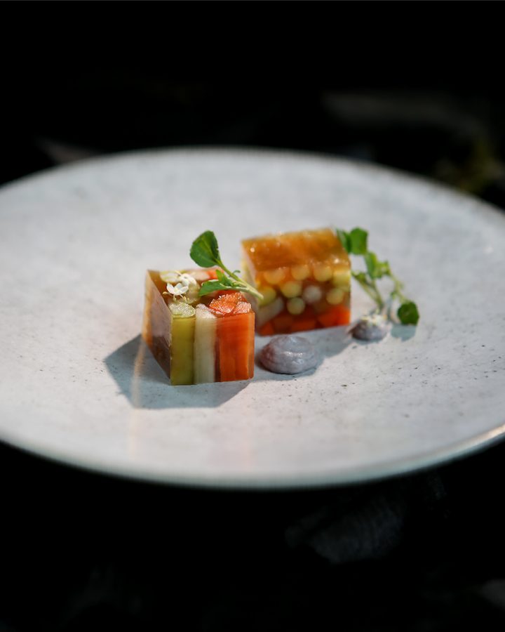 Noir. Dining in the Dark