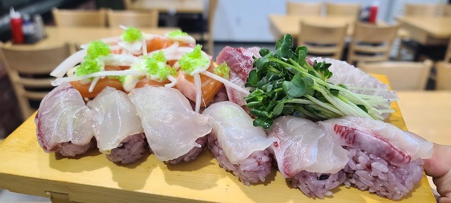 大明大比目魚生魚片店