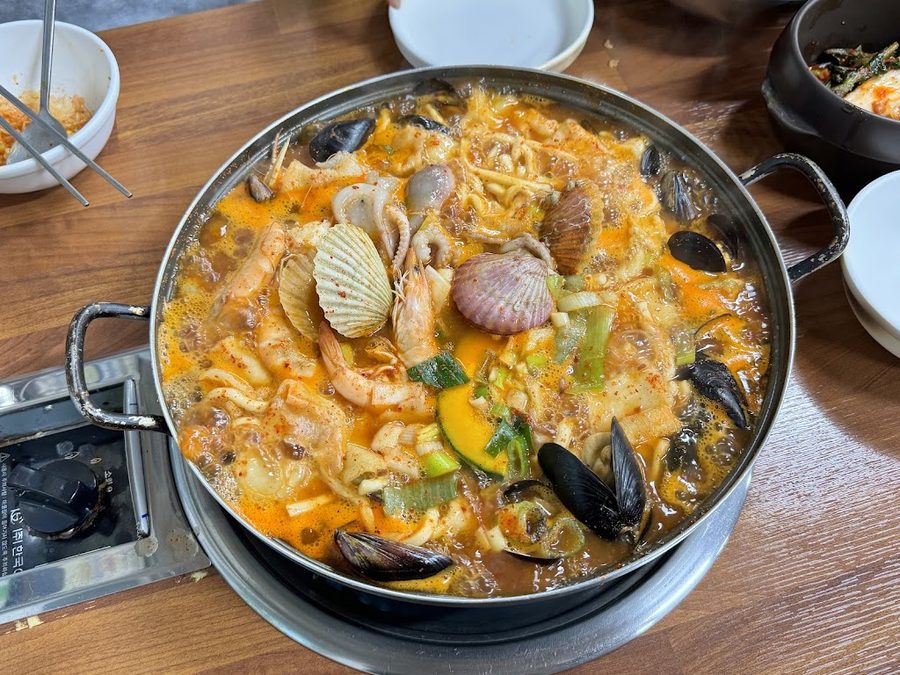 손수해물칼국수
