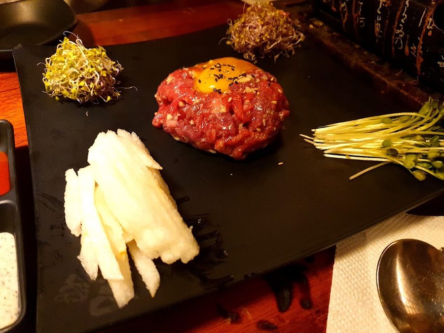 生牛肉工作所 千戶站店