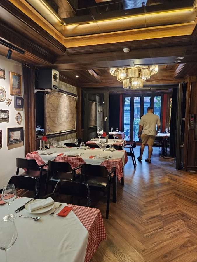 Paris Bistro