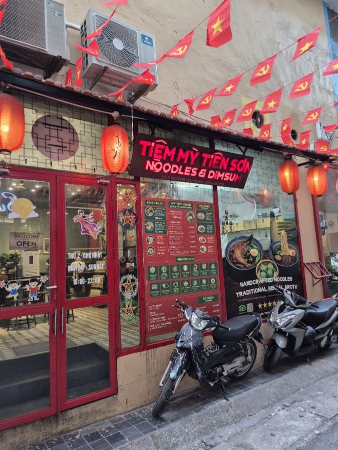 Tiệm Mỳ Tiên Sơn - Noodles and Dimsum