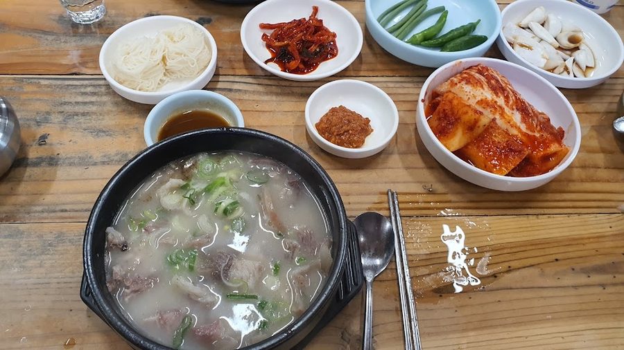 Jin Gomtang Someori Gukbap