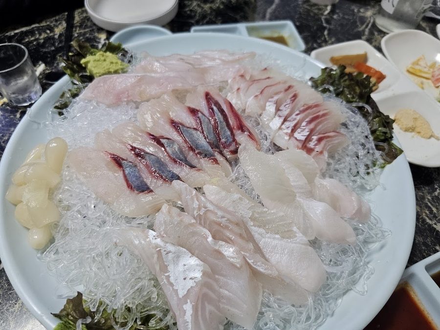 고향일식