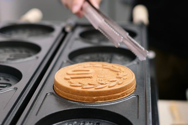 10-yen Coin Cheese Filled Bread - Kyoto