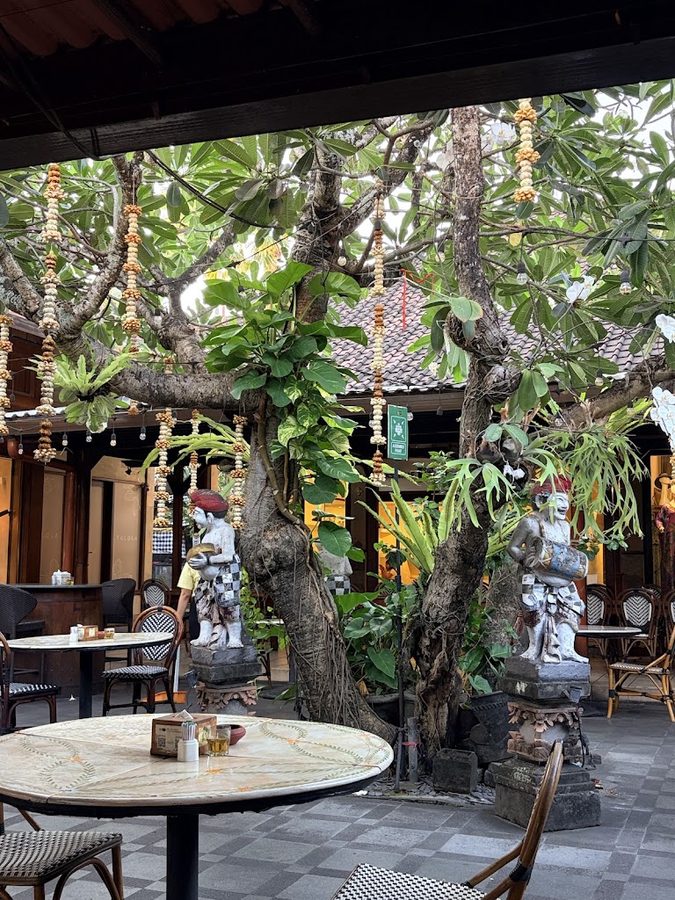 Made's Warung Seminyak