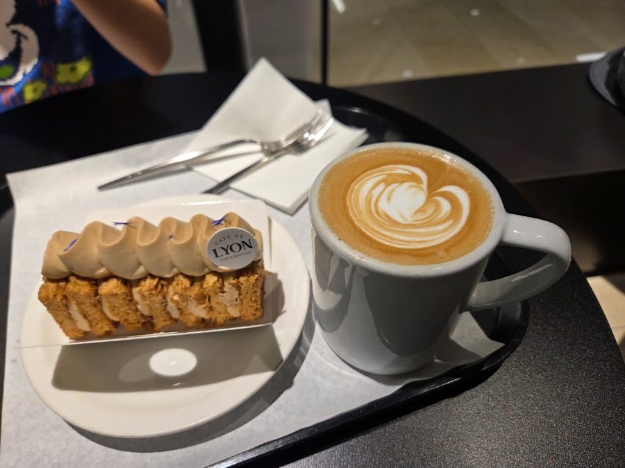カフェドリオン コエックス店