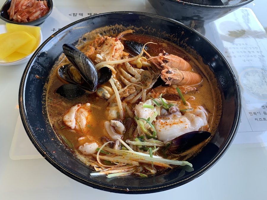 Hamdeok Haemul Ramyeon Oppa ZIP