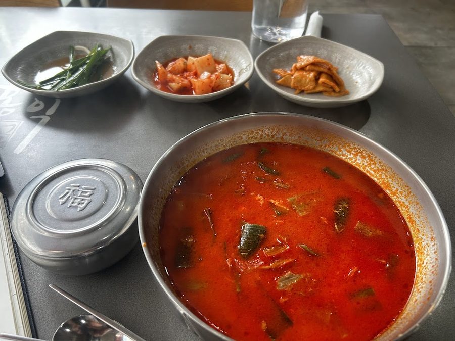 Hongik Gungjung Traditional Yukgaejang Gwangju Sangmu Branch