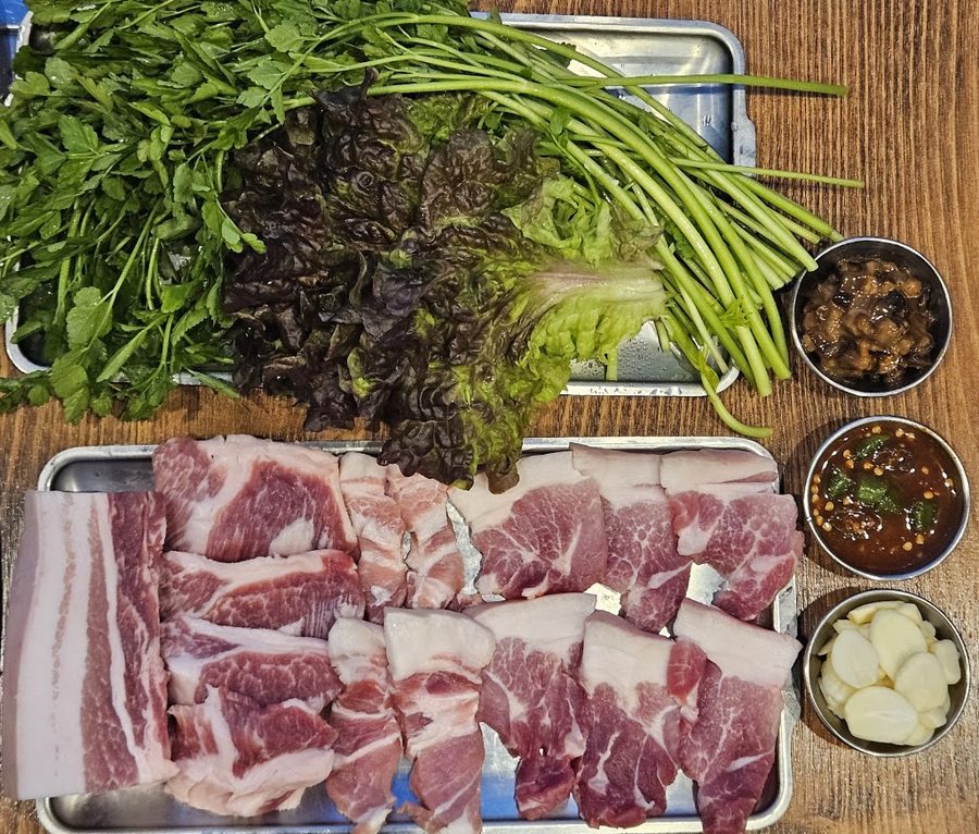 흑백식당