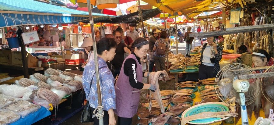 Chungmu-dong Seaside Market (Haean Market at Chungmudong)