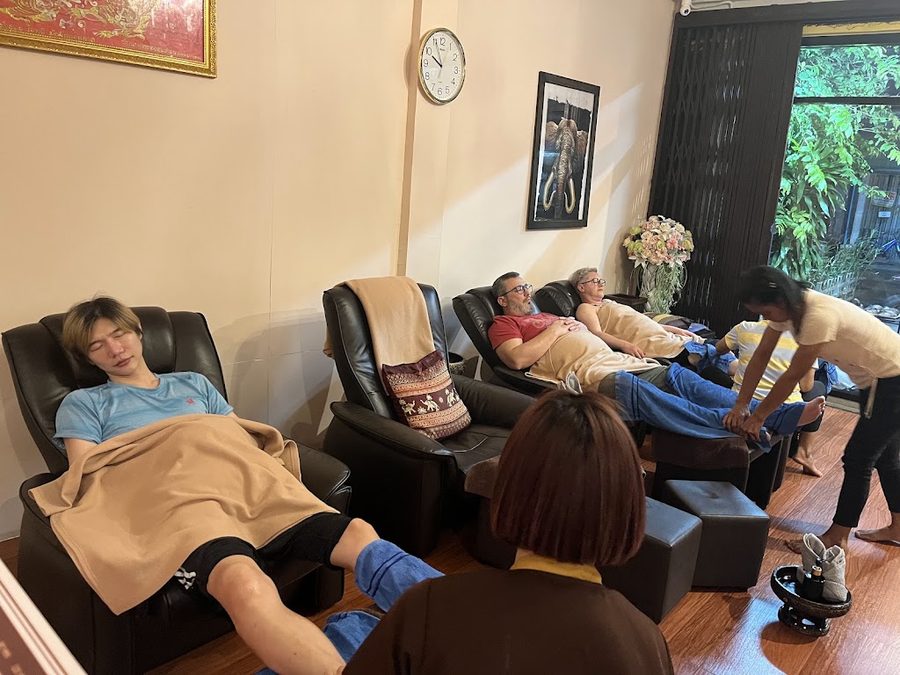 Putthinan Thai Massage&Spa - Tiger God Shrine