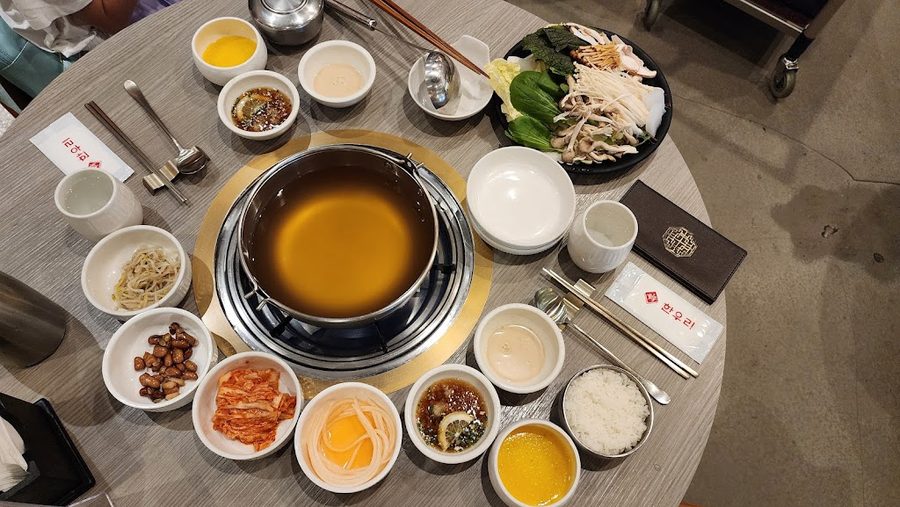 Hanuri Lotte Department Store Avenuel World Tower Branch