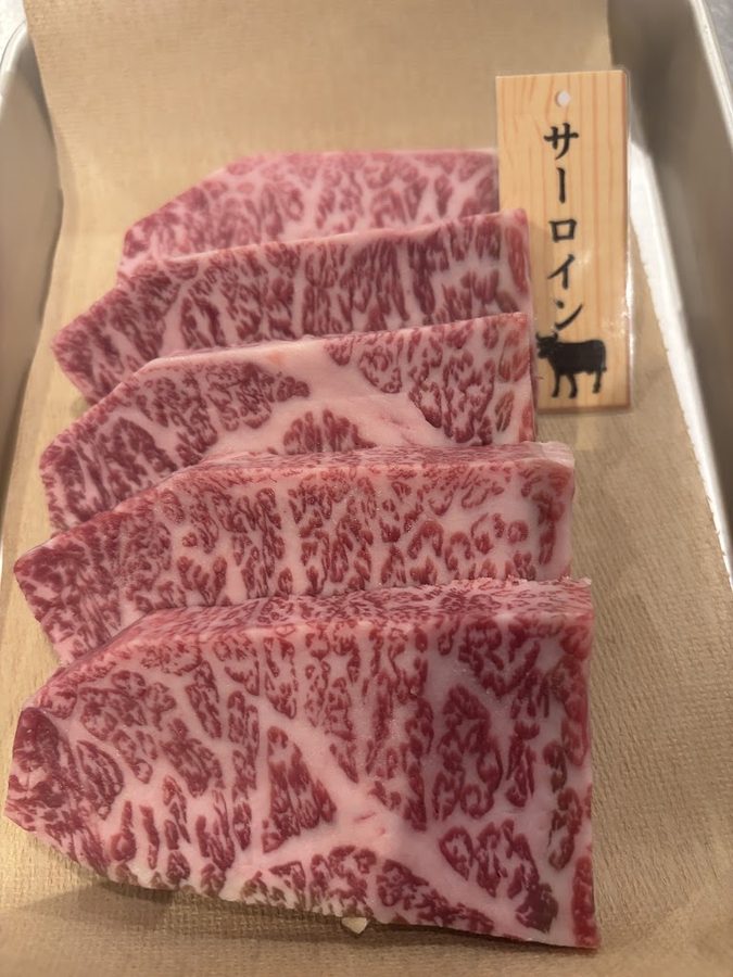 WHITECROWN精肉店 中洲