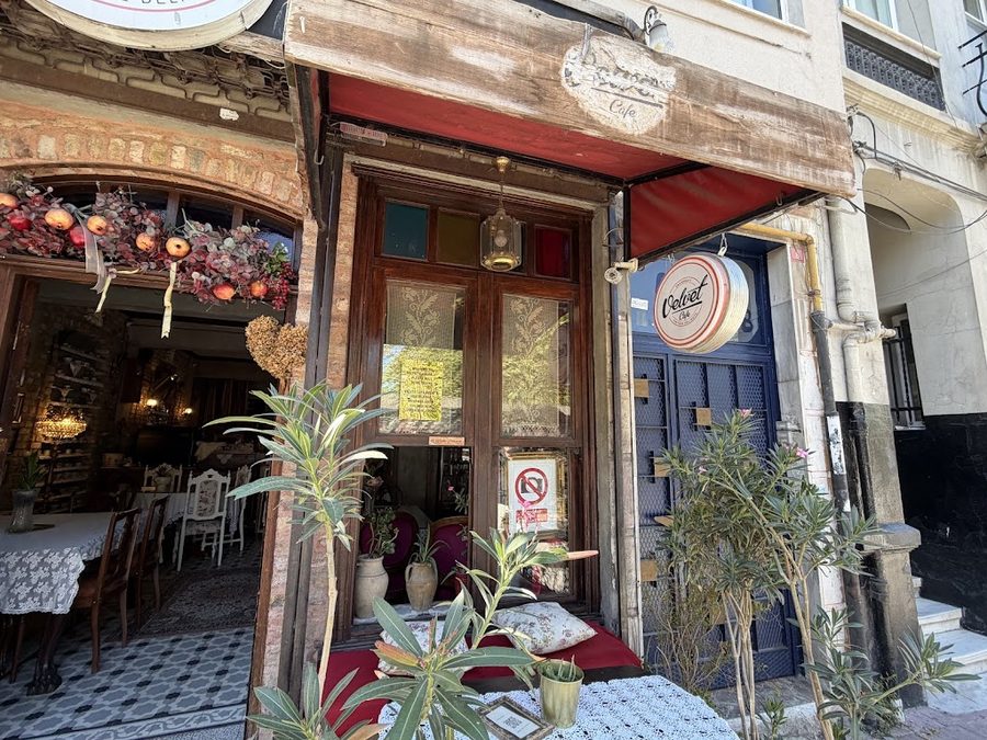 Velvet Cafe