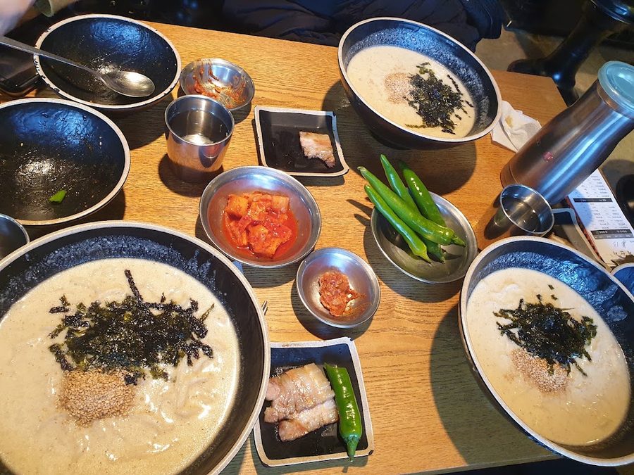 만면