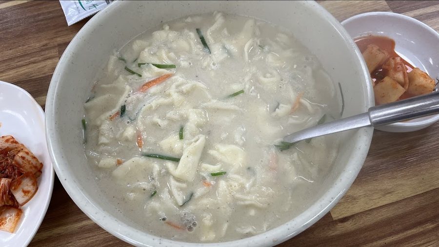 마당칼국수
