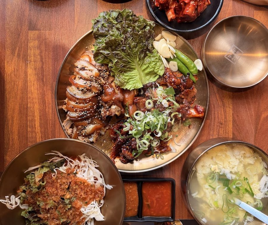河英豬腳與菜包肉 登村本店