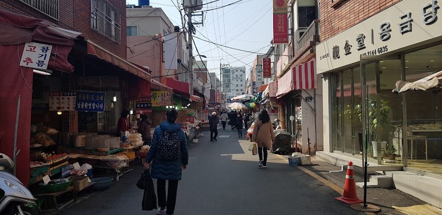 タンガム新市場