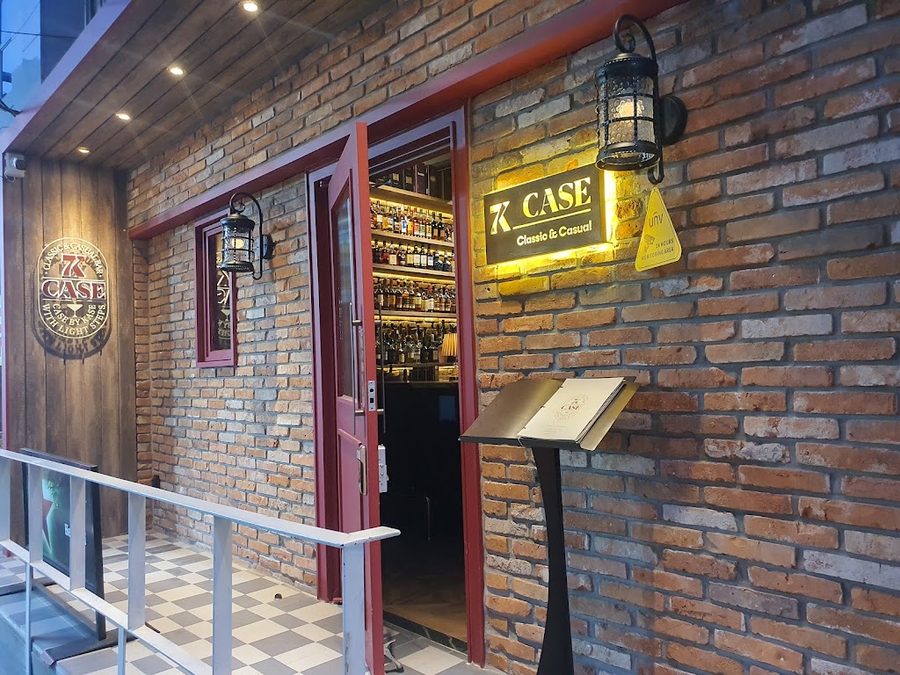 BAR CASE