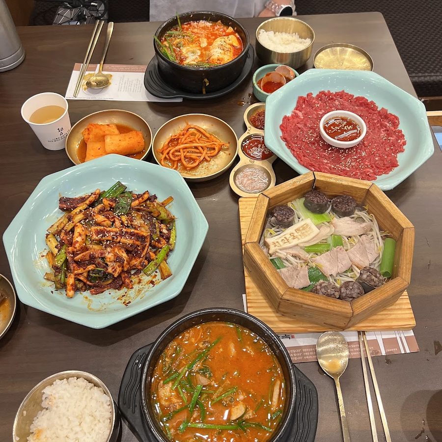 청와옥 본사직영학동점